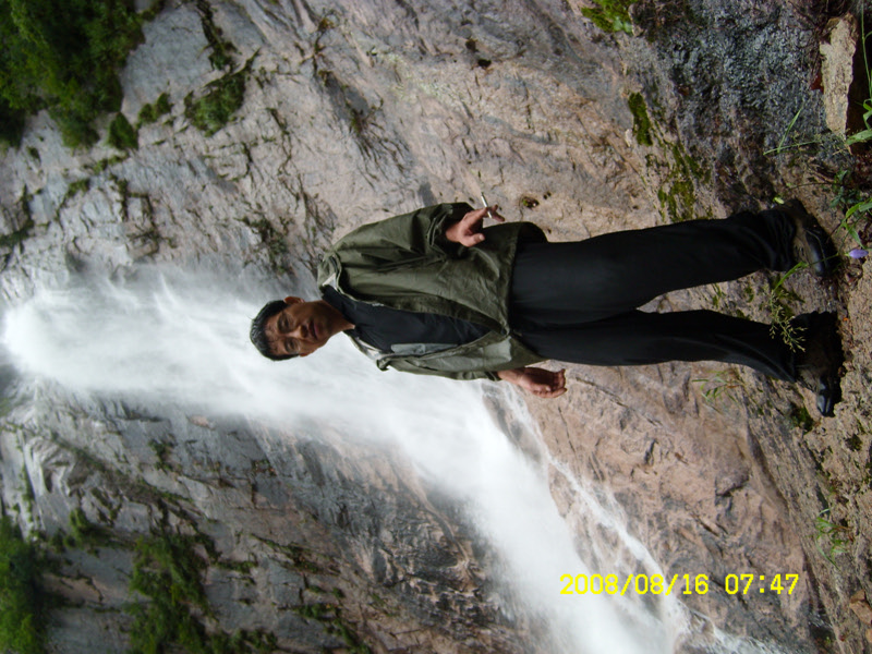 SL730462.jpg SL730462.jpg