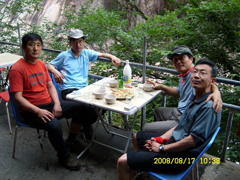 SL730495.jpg SL730495.jpg